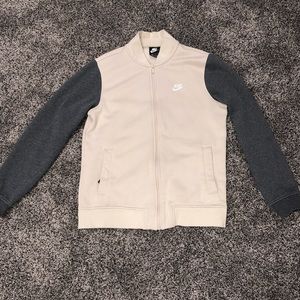 Men’s Nike casual jacket. Size:M. worn 1 time.